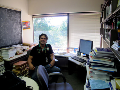 Ricardo in Mauricio's FP office