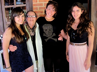 Sasha with her grandmother Renalva and cousins Dominique and Alexia in Itaipava in September